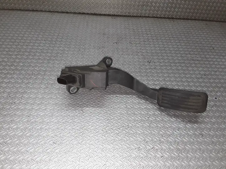 Toyota Yaris (2005 - 2009) 781100D010 Педаль акселератора — фото 1
