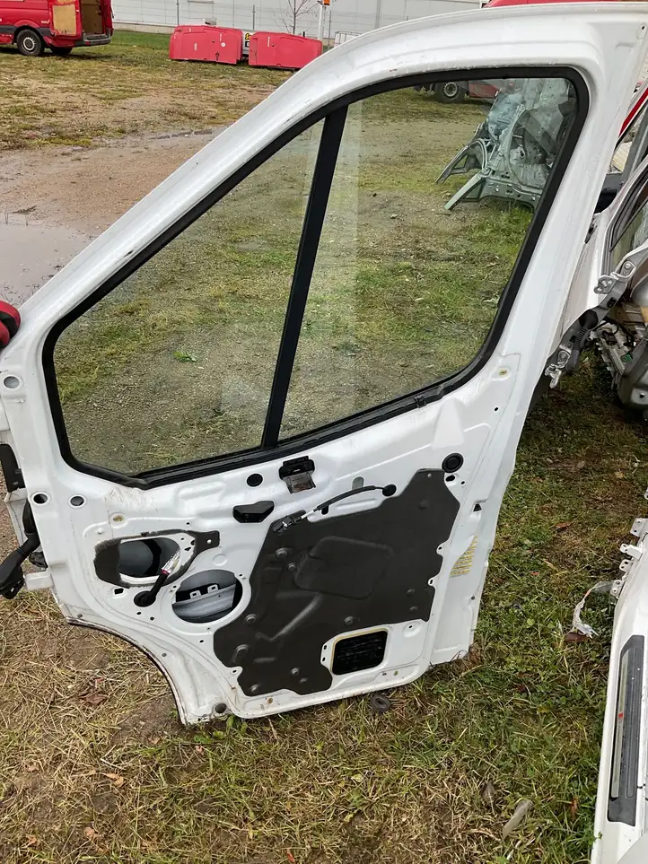 Ford Transit (2013 - 2017) Дверь — фото 2
