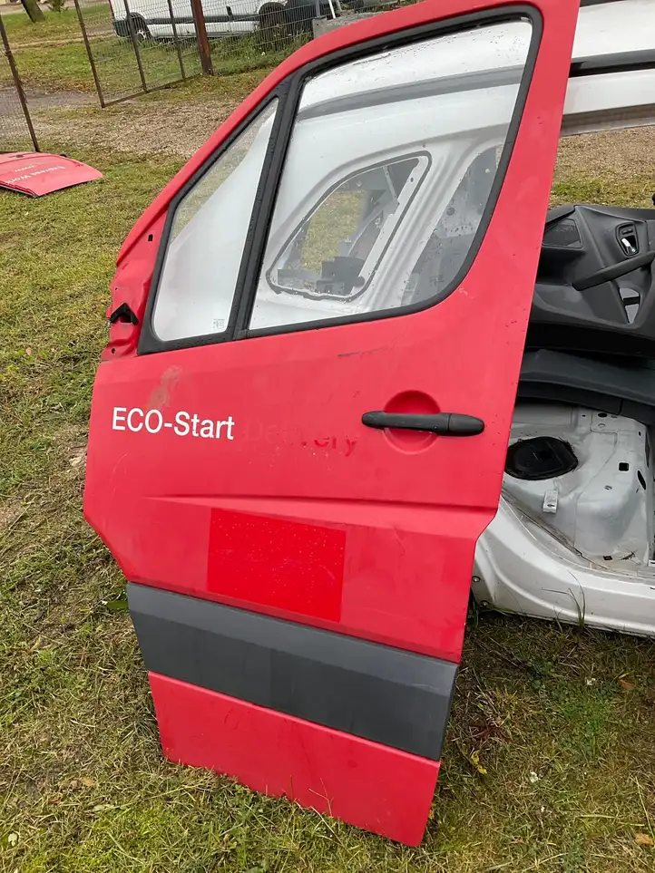 Mercedes-Benz Sprinter W906 (2006 - 2018) Дверь — фото 2