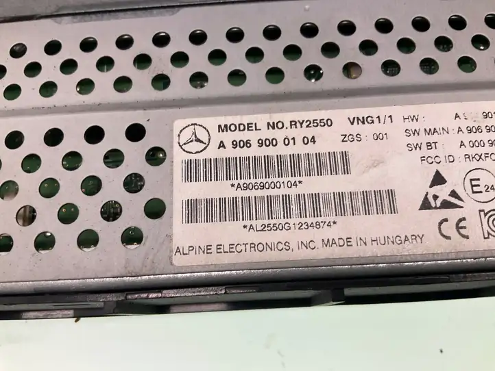 Mercedes-Benz Sprinter W906 (2006 - 2018) A9069000104 Магнитола / мультимедийная система — фото 4
