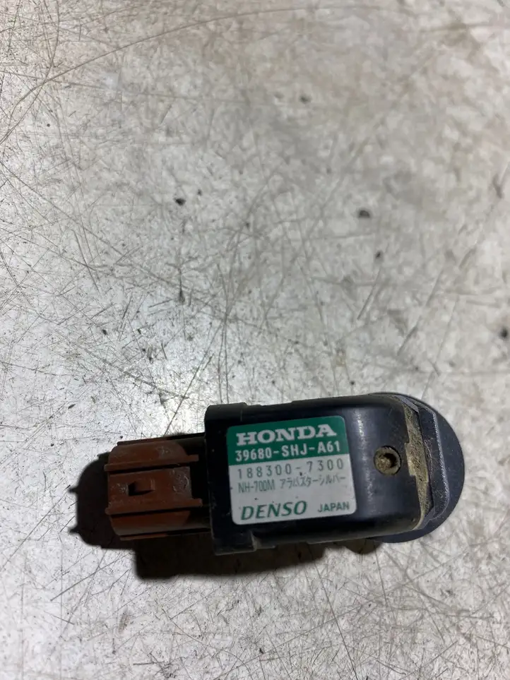 Honda CR-V (2006 - 2009) 39680SHJA61 Кронштейн заднего датчика парковки — фото 4
