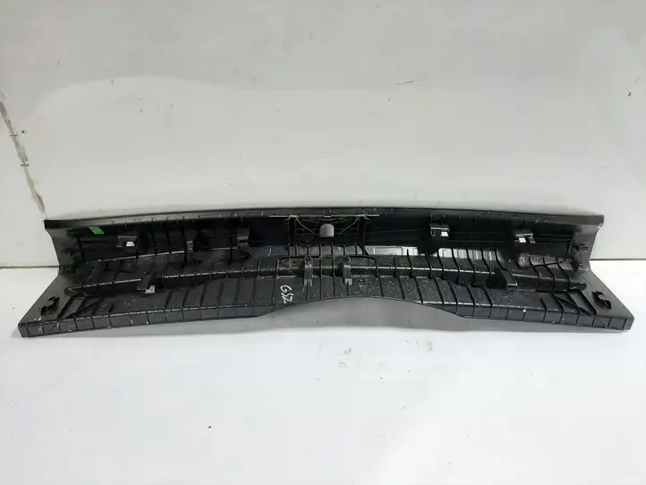 Volkswagen Golf VII (2013 - 2019) 5G9863459 Отделка порога багажника — фото 2
