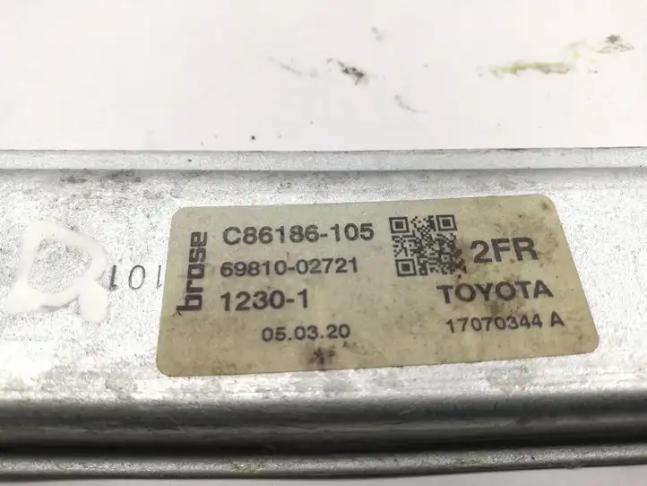 Toyota Corolla E210 E21 (2018 - ) 6981002721 Электростеклоподъемник передний (комплект) — фото 2