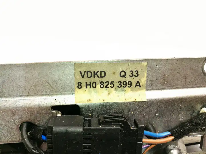 Audi A4 S4 B7 8E 8H (2004 - 2009) 8H0825399A Замок складной крыши — фото 4