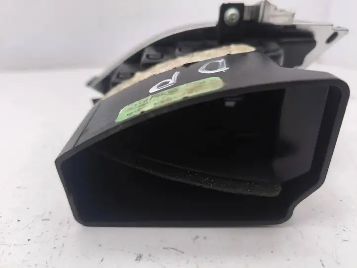 Tesla Model S (2012 - 2016) 102324400B Боковой воздушный дефлектор — фото 3