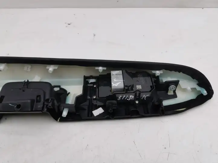 Honda HR-V (2015 - 2020) 83550T7900LE1T Ручка закрывания двери — фото 10