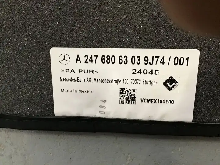 Mercedes-Benz GLB X247 (2018 - ) A1776800502 Комплект автомобильных ковриков — фото 6