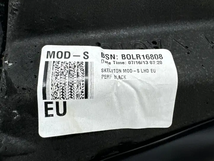 Tesla Model S (2012 - 2016) 100642604A Верхняя боковая отделка заднего сиденья — фото 9