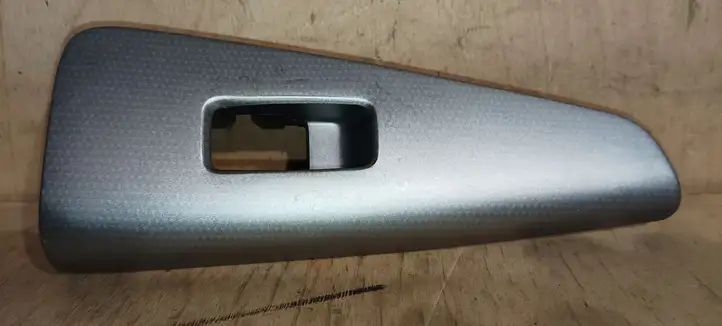 Toyota Corolla Verso E121 (2001 - 2004) 7427213040 Накладка кнопки стеклоподъемника — фото 12