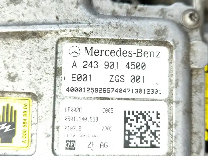 Mercedes-Benz EQA (2021 - ) A2433400302 Электродвигатель автомобиля — фото 5