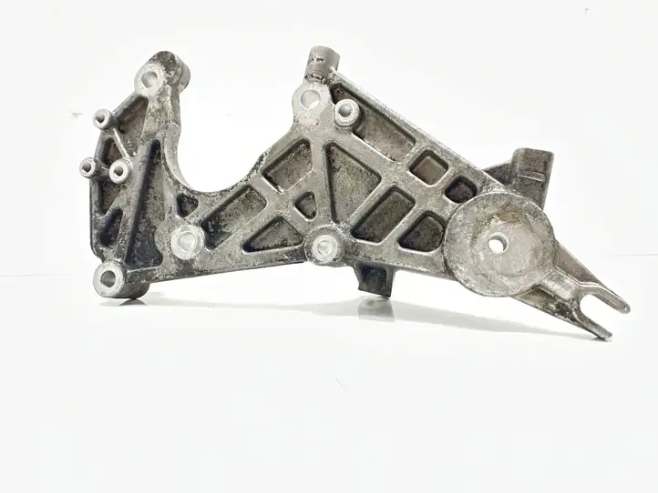 Audi A6 S6 C6 4F (2004 - 2008) 059130147H Кронштейн топливного насоса — фото 4
