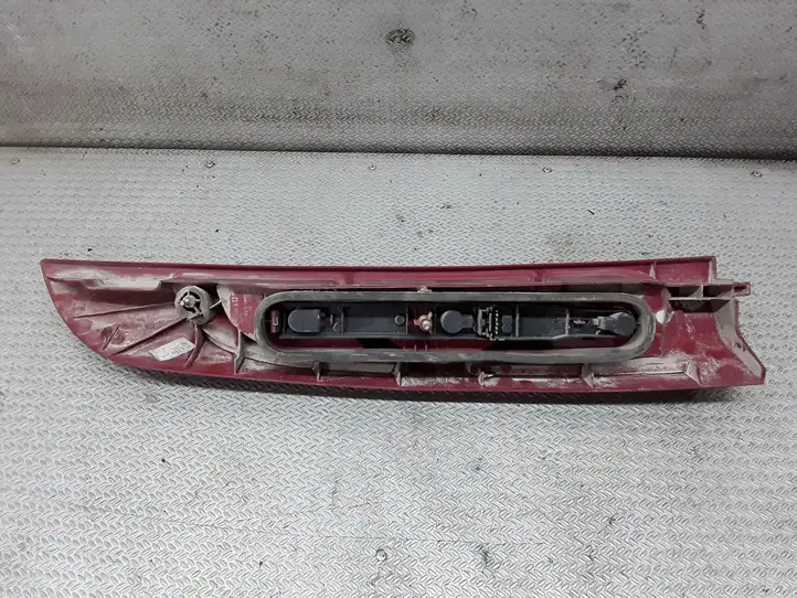 Renault Kangoo I (1997 - 2003) 7700308716 Задний фонарь в кузове — фото 2