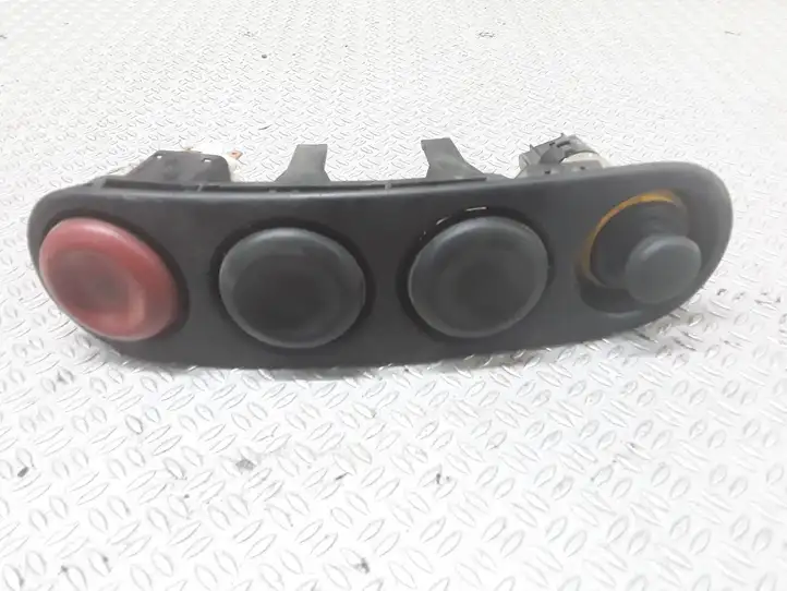 Opel Movano A (1998 - 2010) 7700351884 Включатель аварийных фонарей — фото 1