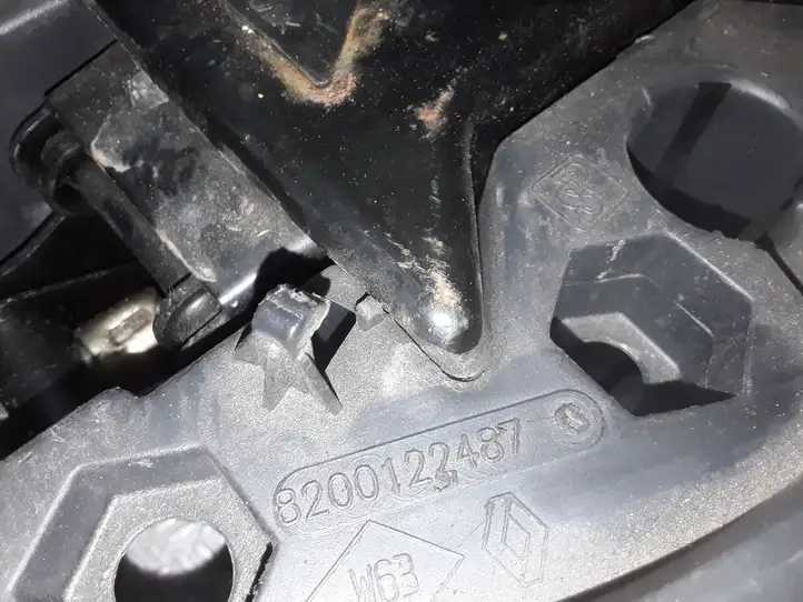 Renault Clio II (2001 - 2005) 8200122487 Кронштейн запасного колеса — фото 2