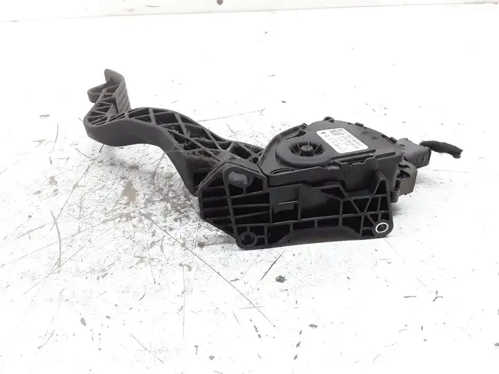 Peugeot 207 (2006 - 2009) 968075688002 Педаль акселератора — фото 2
