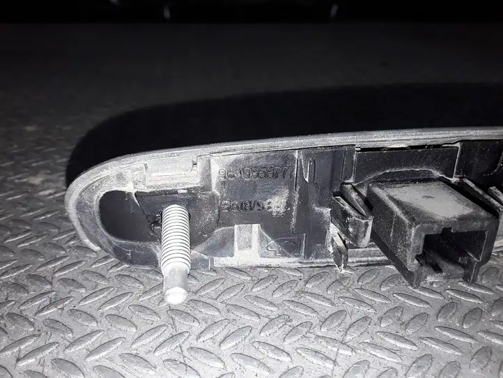 Citroen C5 (2004 - 2008) 9649858777 Ручка крышки багажника — фото 3