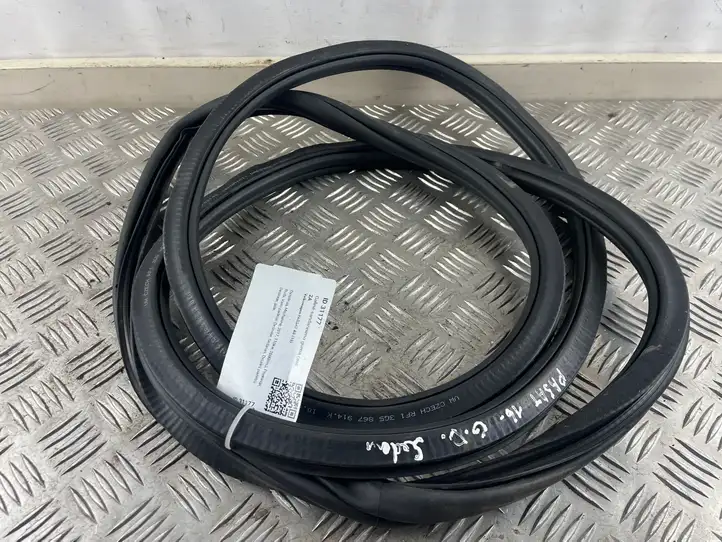 Volkswagen PASSAT B8 (2015 - ) 3G5867914 Уплотнитель кузова — фото 2