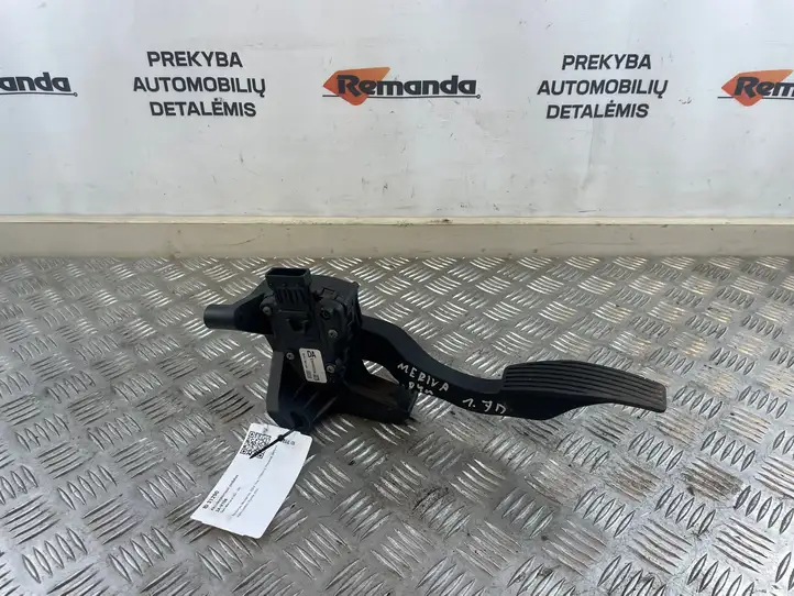 Opel Meriva A (2002 - 2006) 93335443 Педаль акселератора — фото 1