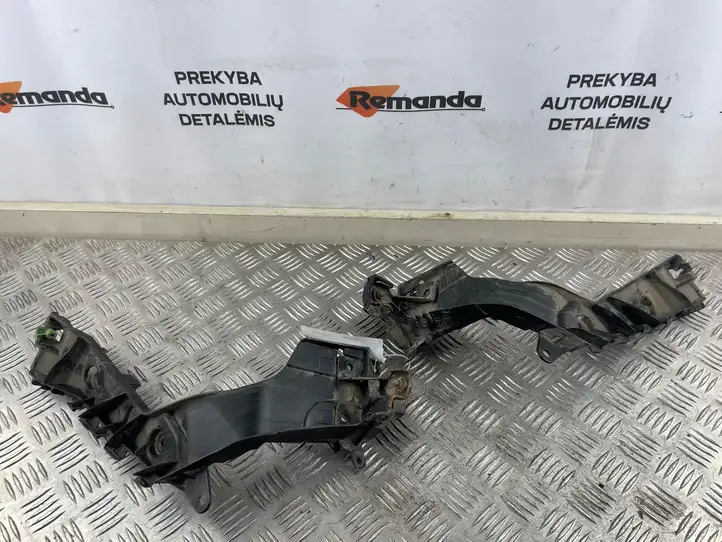 Renault Scenic II - Grand scenic II (2003 - 2006) 8200156748 Кронштейн заднего бампера — фото 4