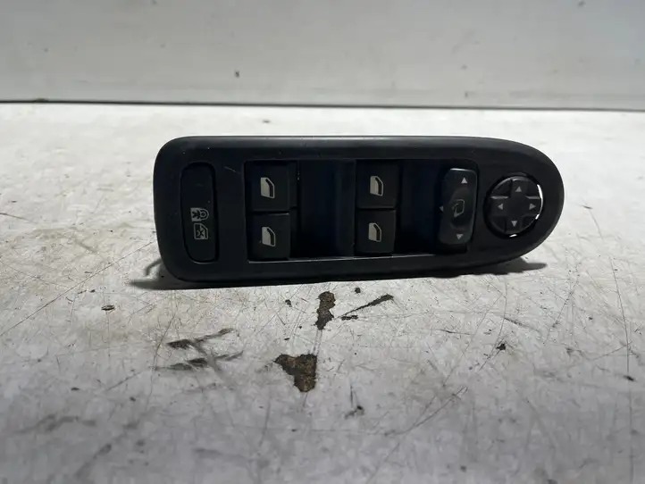 Peugeot 508 (2010 - 2014) 9802637077 Блок кнопок стеклоподъемников — фото 2