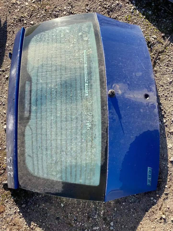 Fiat Punto (188) (1999 - 2010) Крышка багажника — фото 1