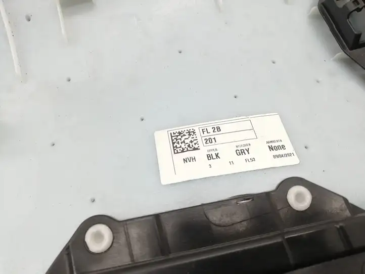 Toyota Corolla E210 E21 (2018 - ) 6761202860 Обшивка передней двери — фото 6