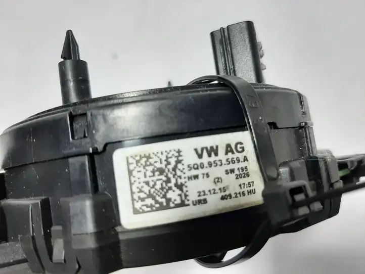 Volkswagen Golf VII (2013 - 2019) 5Q0953569A Контактное кольцо SRS — фото 3