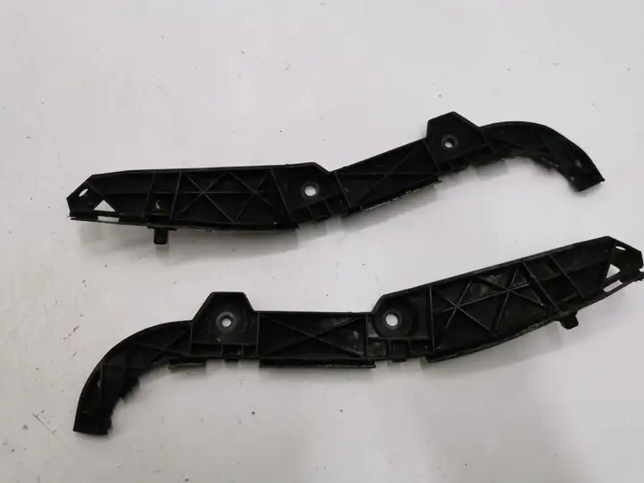 Toyota Corolla Verso AR10 (2004 - 2009) 525760F010 Кронштейн заднего бампера — фото 1
