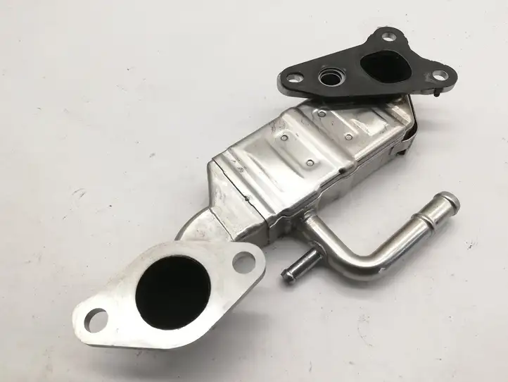 Toyota Corolla E210 E21 (2018 - ) 2568024030 Охладитель клапана EGR — фото 4