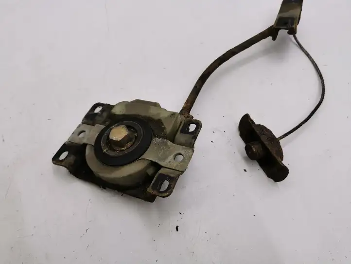 Toyota Corolla Verso AR10 (2004 - 2009) Кронштейн запасного колеса — фото 4