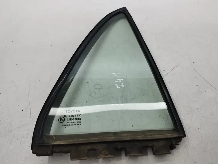 Toyota Corolla E120 E130 (2000 - 2004) 43R00048 Форточка двери — фото 1