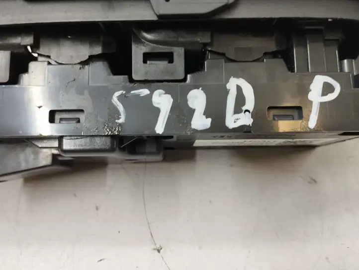 Volvo S60 (2010 - 2013) 9123962 Кнопка стеклоподъемников — фото 3