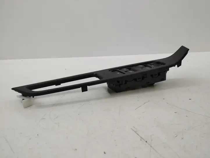 Volvo S60 (2010 - 2013) 9123962 Кнопка стеклоподъемников — фото 7