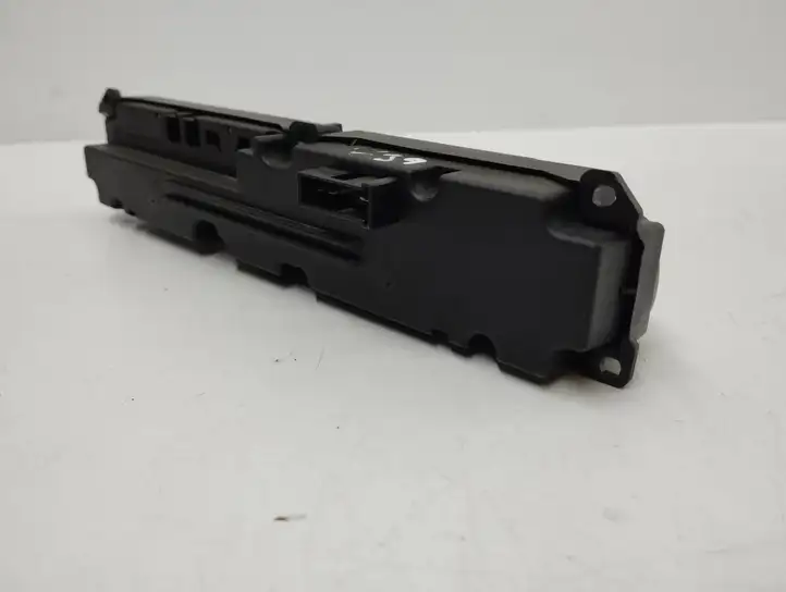 Mercedes-Benz C W203 (2000 - 2007) 2038218858 Другие включатели / ручки/ переключатели — фото 6