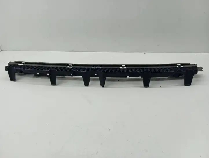Volkswagen PASSAT B8 (2015 - ) 3G9807863 Кронштейн заднего бампера — фото 1