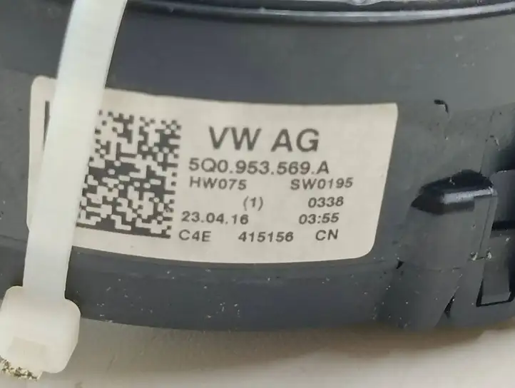 Volkswagen PASSAT B8 (2015 - ) 5Q0953569A Контактное кольцо SRS — фото 6