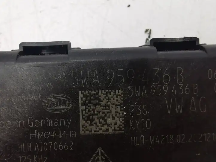 Volkswagen Golf VIII (2019 - ) 5WA959436B Блок бесключевого доступа — фото 6
