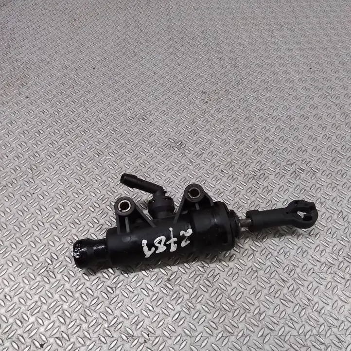 Peugeot 807 (2002 - 2011)   Рабочий цилиндр сцепления