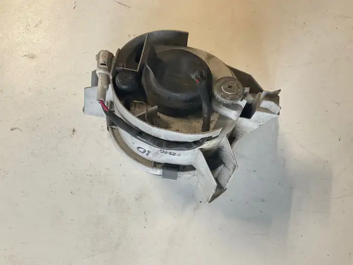 Opel Agila B (2007 - 2016)  09204036 Передняя противотуманная фара