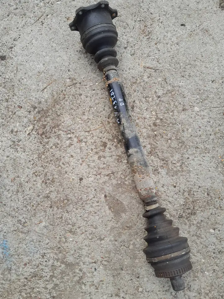 Audi A4 (2000 - 2006)   Передняя полуось