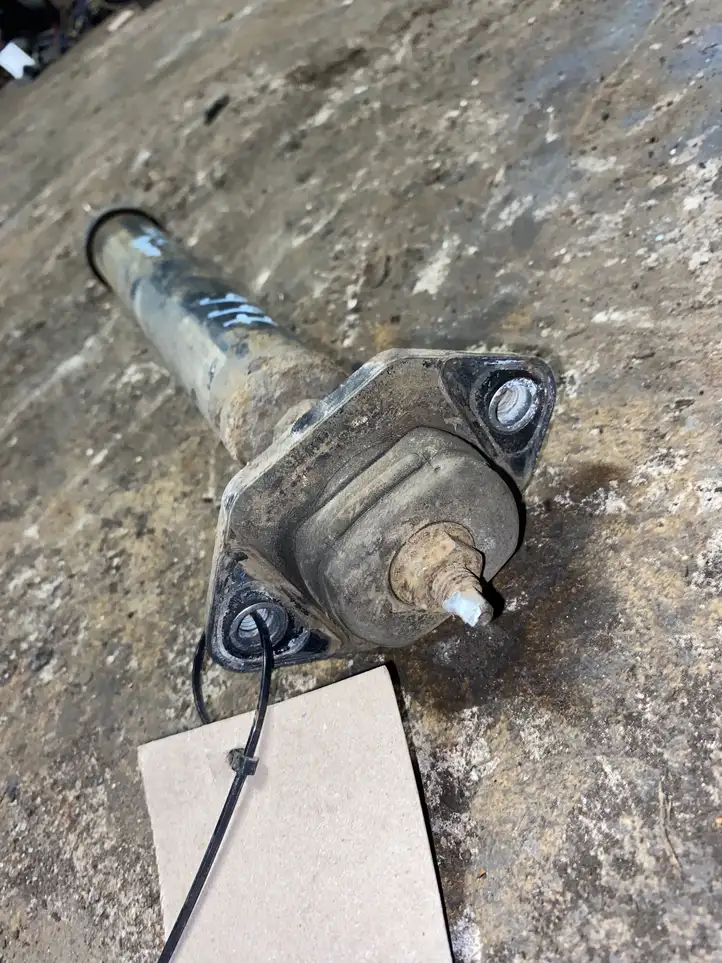 BMW 5 E39 (1996 - 2003)   Задний амортизатор с пружиной