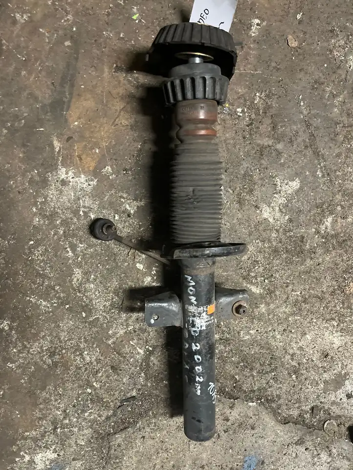 Ford Mondeo Mk III (2000 - 2007)   Задний амортизатор с пружиной