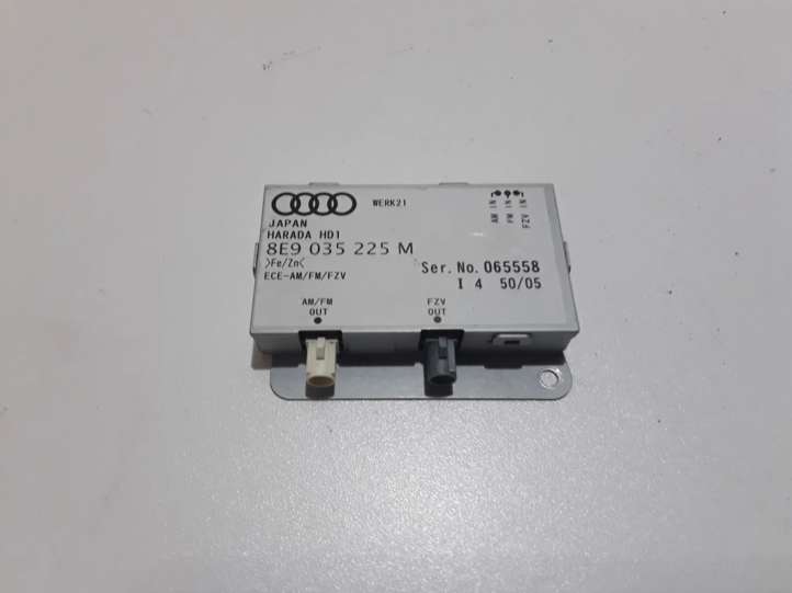 8E9035225M Audi A4 S4 B7 8E 8H Antenos stiprintuvas