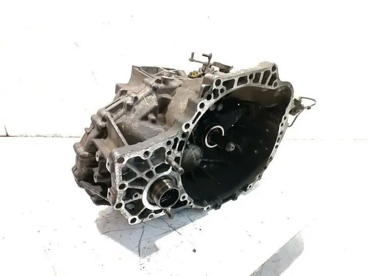 Toyota RAV 4 (XA30) (2006 - 2016) 30300-42200 Механическая коробка передач, 6 передач — фото 1