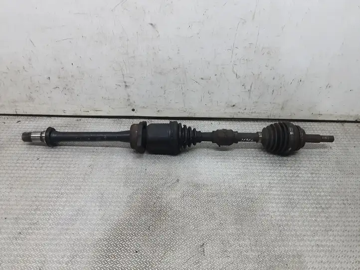 Toyota Corolla Verso E121 (2001 - 2004)   Передняя полуось