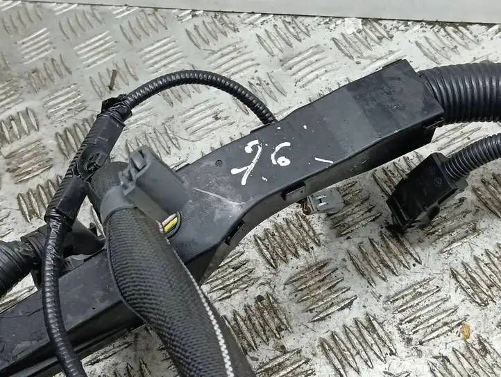 Toyota RAV 4 (XA50) (2018 - ) 8281542250 Прочая электропроводка — фото 10