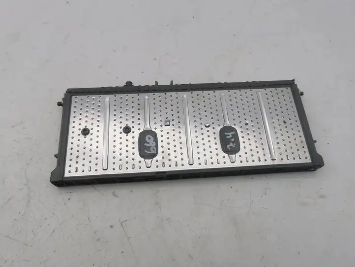Lexus GS 300 350 430 450h (2004 - 2007) 275RCP01718KB4 Аккумулятор гибридного / электрического автомобиля — фото 1