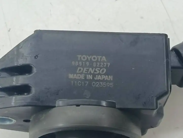Toyota Corolla E210 E21 (2018 - ) 9091902277 Катушка зажигания — фото 2