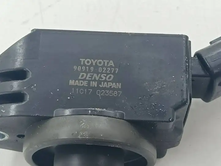 Toyota Corolla E210 E21 (2018 - ) 9091902277 Катушка зажигания — фото 9