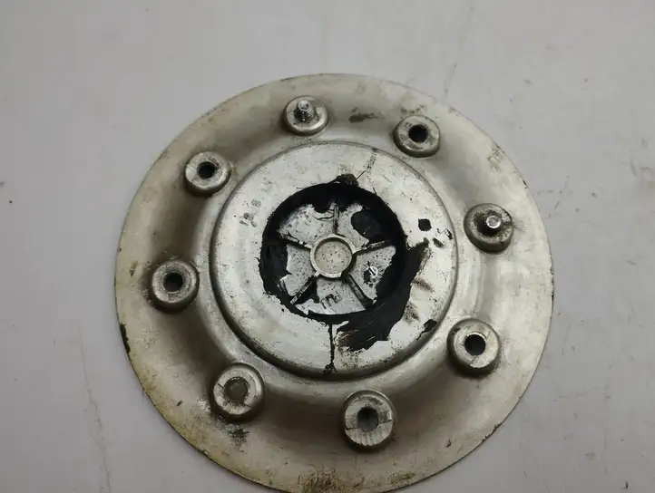 Lexus GS 300 350 430 450h (2004 - 2007)   Неоригиналные колпаки ступицы